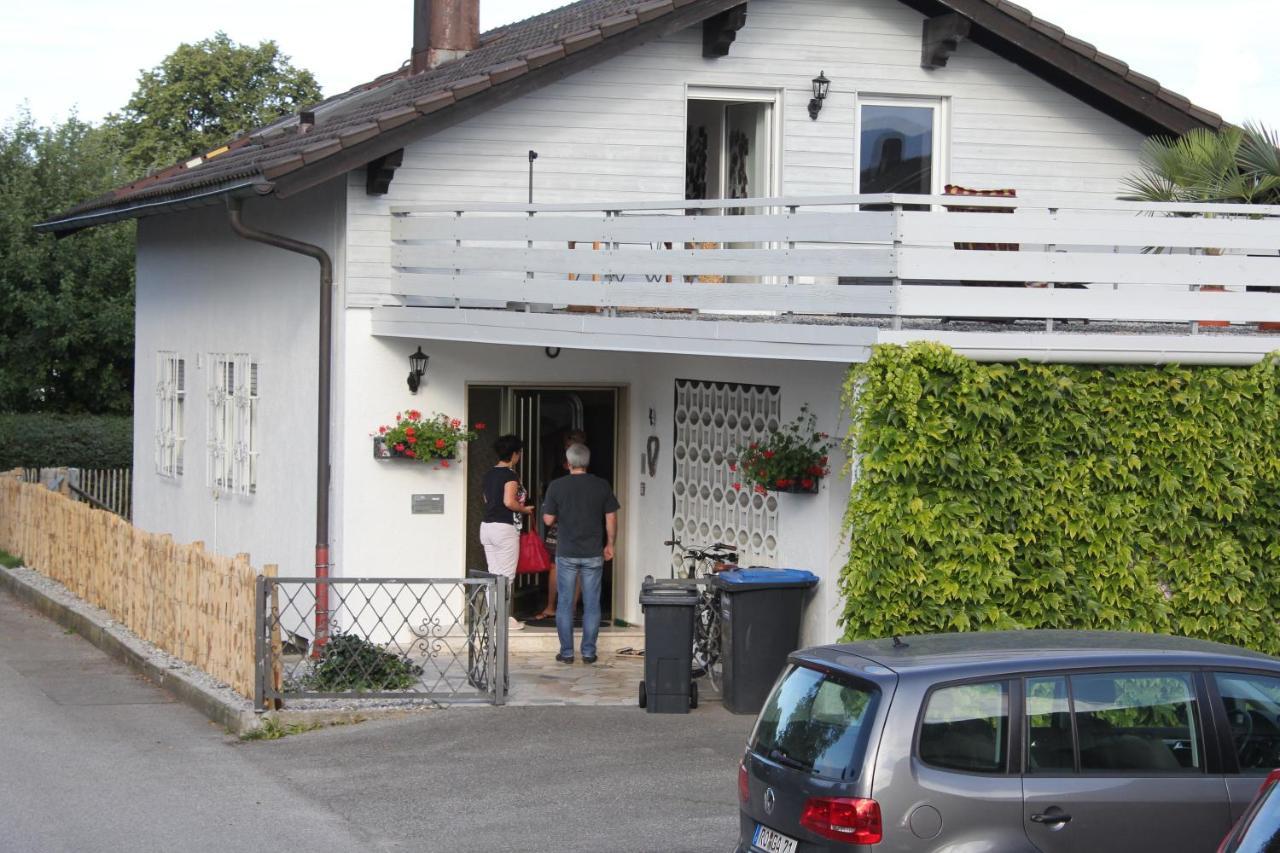 Ferienwohnung Das Inge Die Oberne In Bernau Bernau am Chiemsee Dış mekan fotoğraf